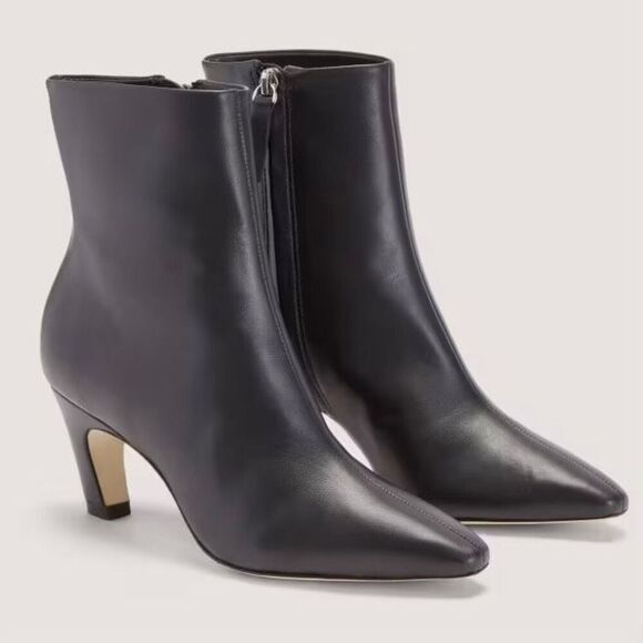 Everlane The Short Banana Boots Black Leather Women’s 11